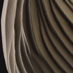 Scultura luminosa verticale in pietra di Madrepora Lecce