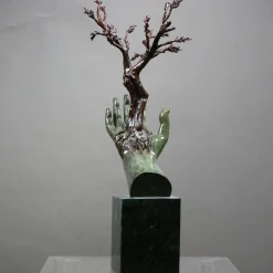 Scultura Mano Albero in bronzo