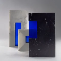 Scultura Media Attraversare Forme in Marmo