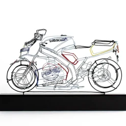 Scultura Moto da corsa in filo metallico