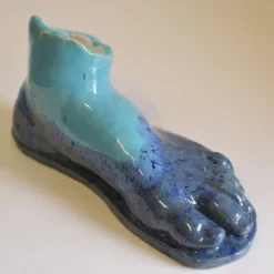 Scultura Oceano in ceramica smaltata