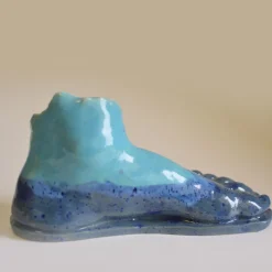 Scultura Oceano in ceramica smaltata