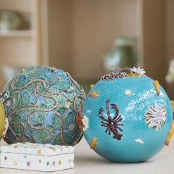 Scultura Sfera Marina in Maiolica Blu