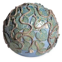 Scultura Sfera Serpente in Maiolica Blu