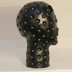 Scultura testa di scimmia nera