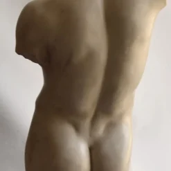 Scultura Torso Maschile Eleusi in Marmo Bianco di Carrara