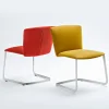 Sedia a sbalzo Vela Yellow di Lievore Altherr Molina