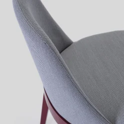 Sedia Club 24 grigio di Mara Picco