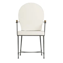 Sedia con schienale curvo e cuscino