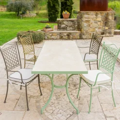Sedia da esterno Shedir in metallo verde forgiato a mano