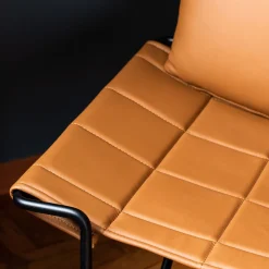 Sedia da salotto Caterina in pelle marrone