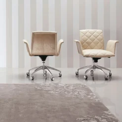 Sedia da ufficio presidenziale in pelle beige