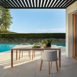 Sedia da vasca Cleo Beige in legno di Accoya di Marco Acerbis