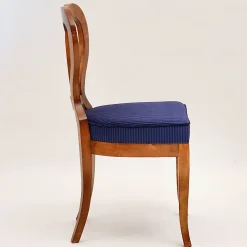 Sedia Eclectica Clara-Luise in finitura noce