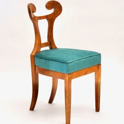 Sedia Eclectica Otto-Karl con finitura noce