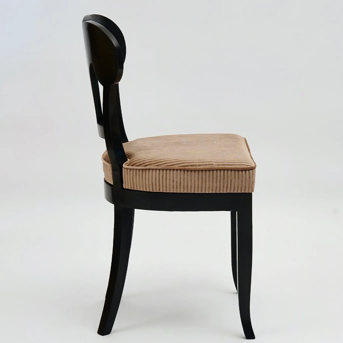 Sedia Eclectica Wilhelmine-Henriette con finitura Ebano