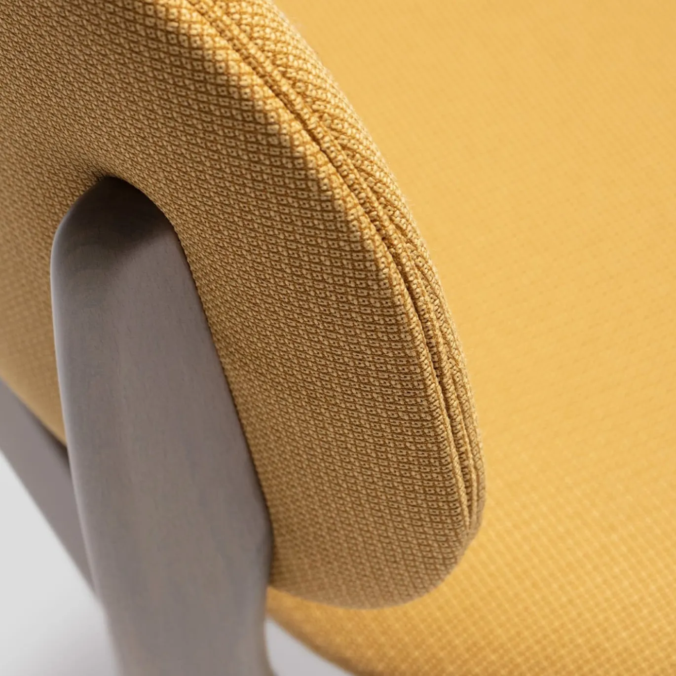 Sedia Gina Yellow di Balutto Associati