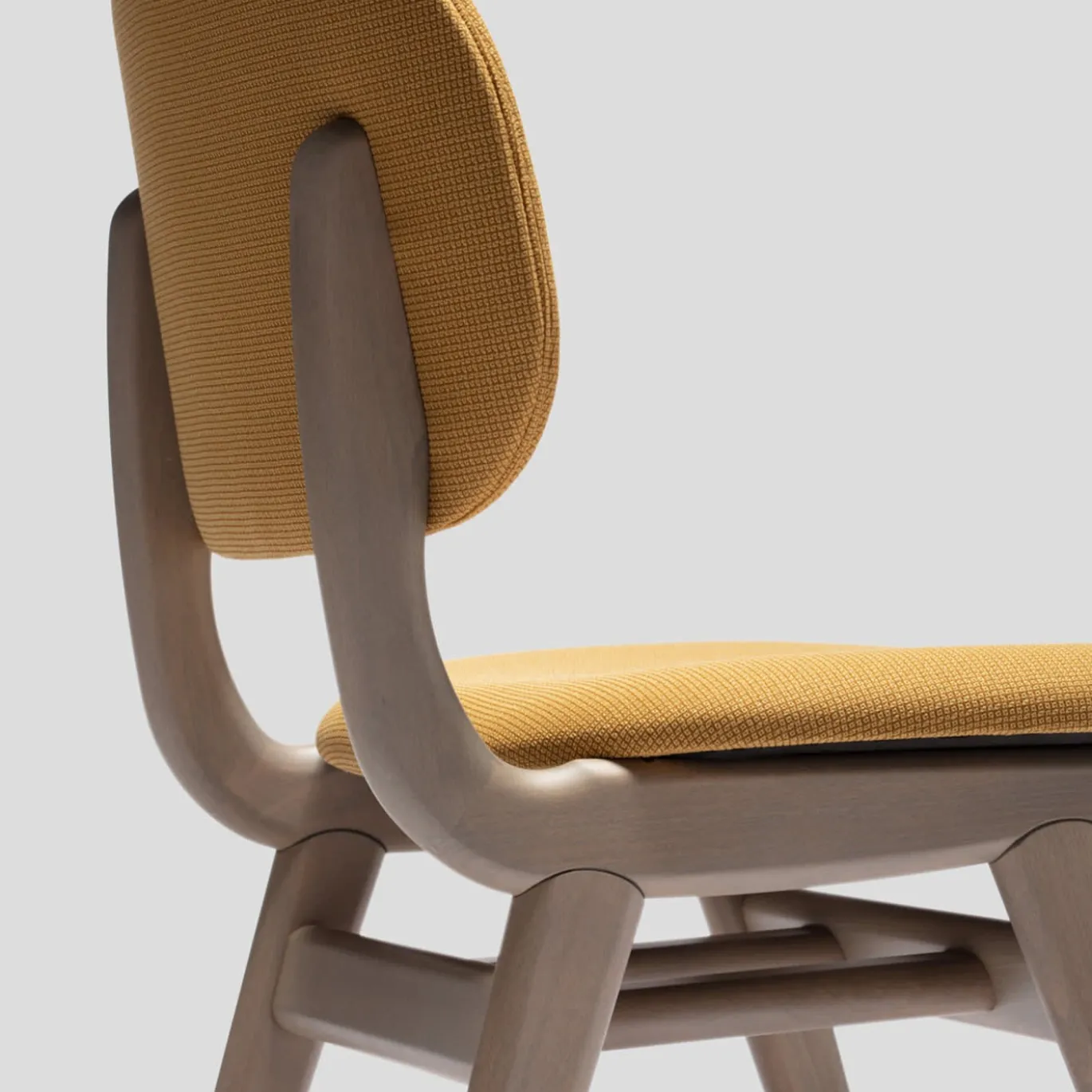 Sedia Gina Yellow di Balutto Associati