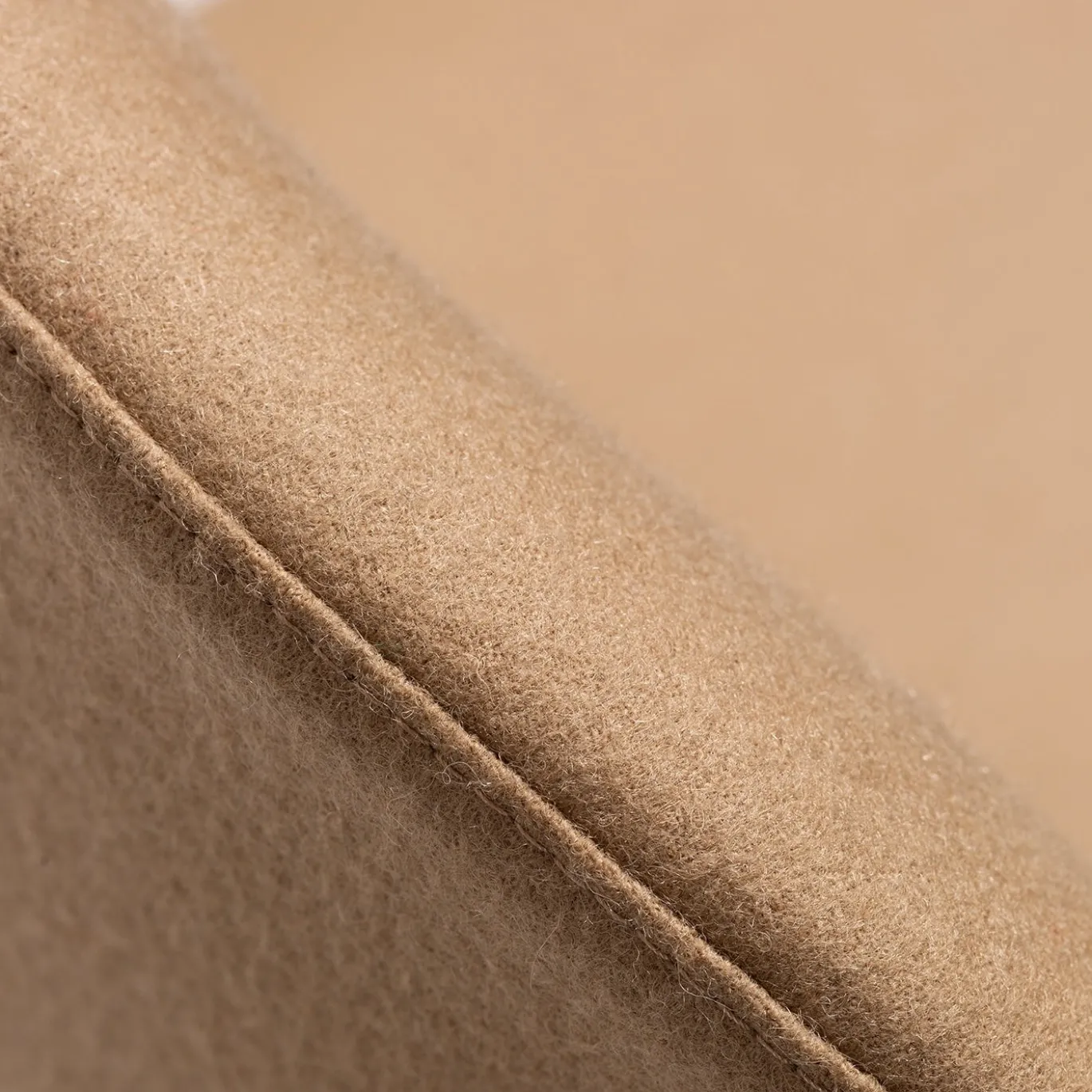 Sedia girevole Bill con rivestimento Loden beige