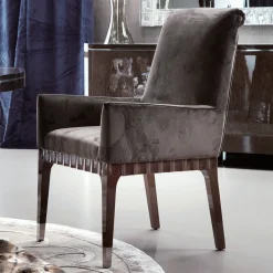 Sedia in tessuto Visone Velvet con braccioli