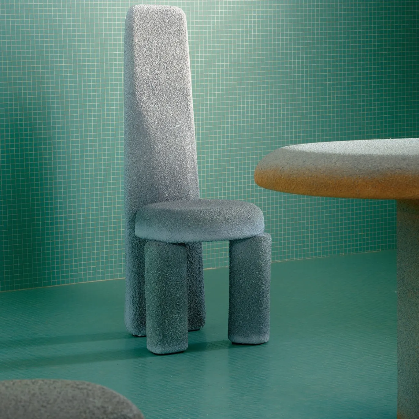 Sedia Lazzaro blu di Patricia Urquiola