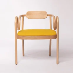 Sedia Loop in Faggio Giallo di India Mahdavi