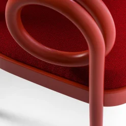 Sedia Loop Red di India Mahdavi