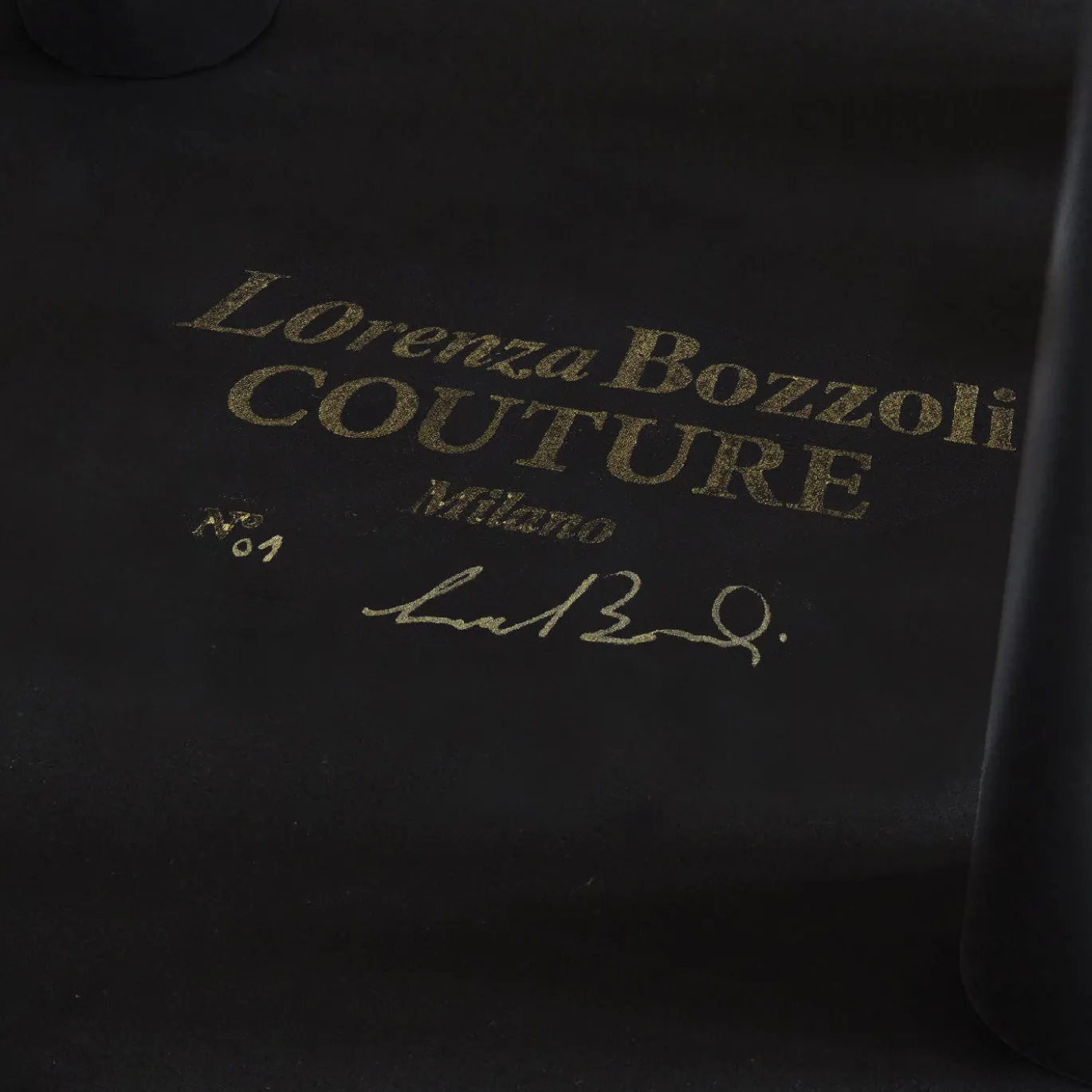 Sedia lounge modulare Lilli in tessuto beige e cognac con frange