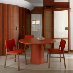 Sedia Marimba 110 con seduta in feltro arancione di Emilio Nanni