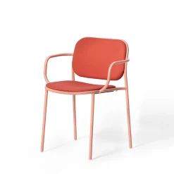Sedia Metis Imbottita Rossa con Braccioli di Gabbertas Studio