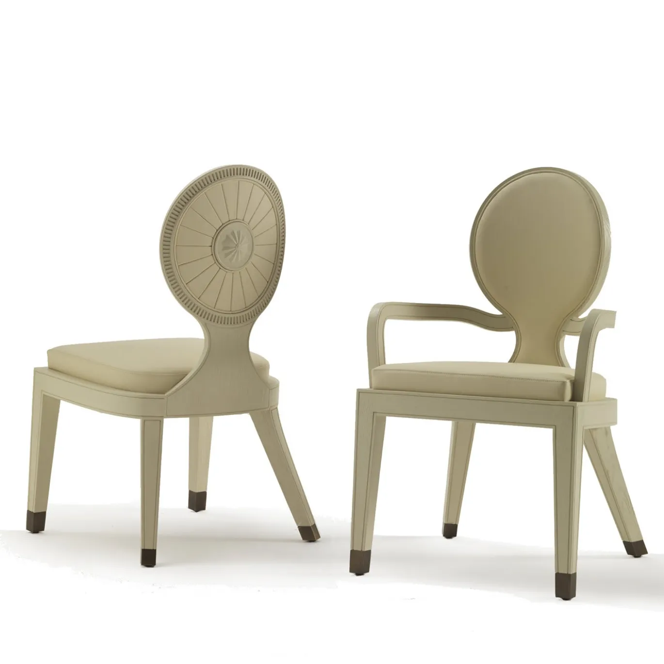 Sedia Moon & Sun con braccioli di Archer Humphryes Architects