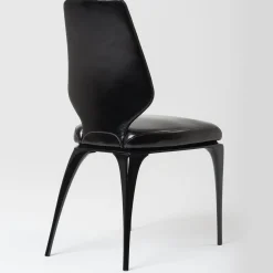 Sedia nera Pontecorvo
