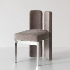 Sedia Nina in velluto grigio con schienale basso