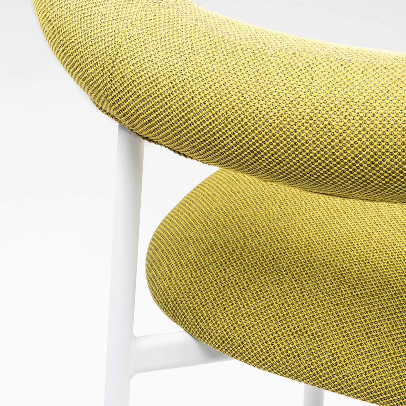 Sedia Pampa S verde lime e bianca di Studio Pastina