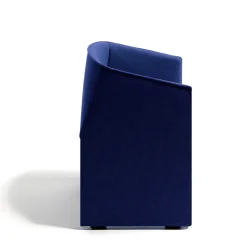 Sedia Plau Blue Tall on feet di Gabriele e Oscar Buratti