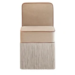 Sedia quadrata in velluto beige con frange