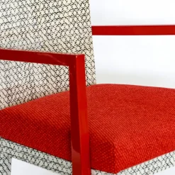 Sedia rossetto con braccioli