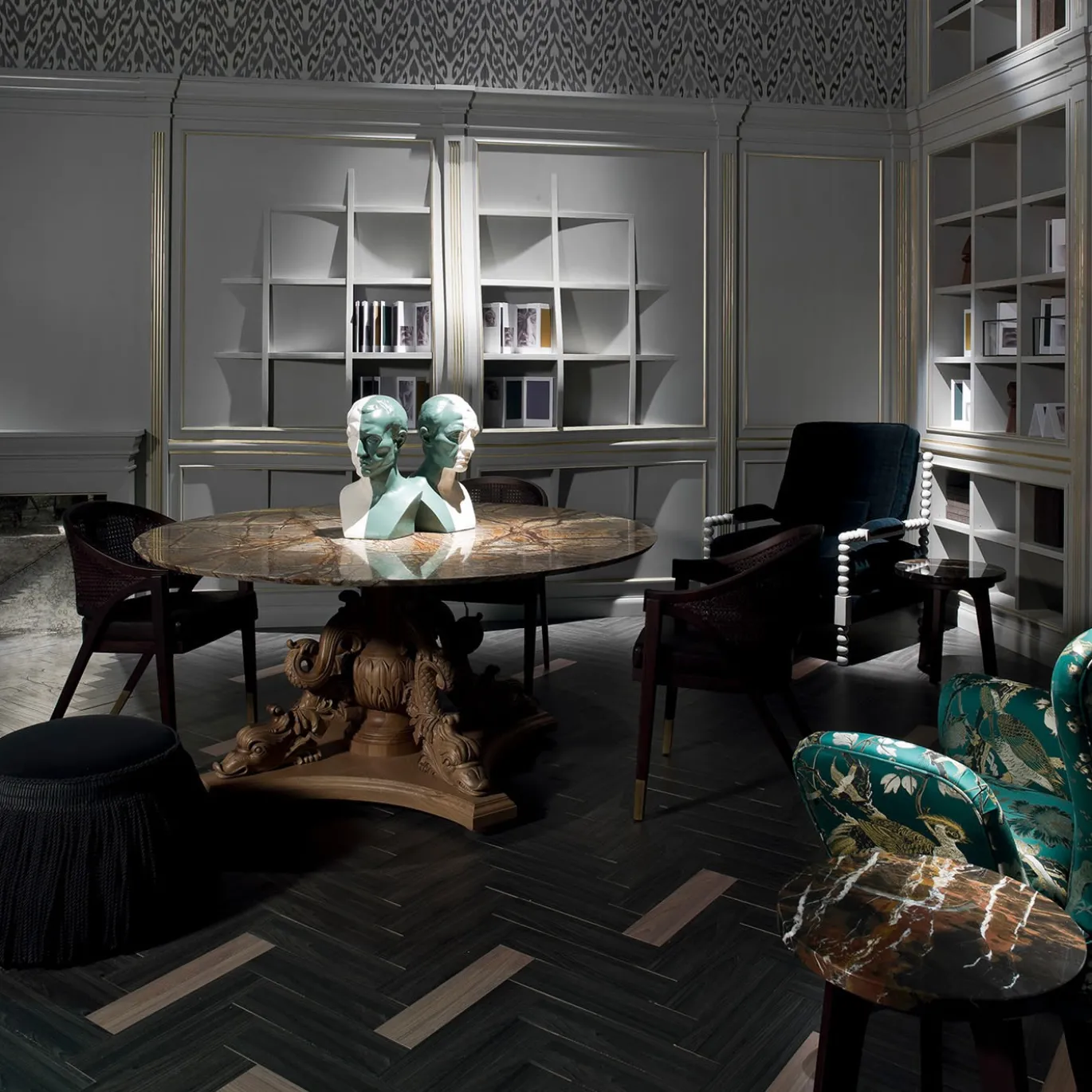 Sedia Sabaudia Viennese Cane di Archer Humphryes Architects