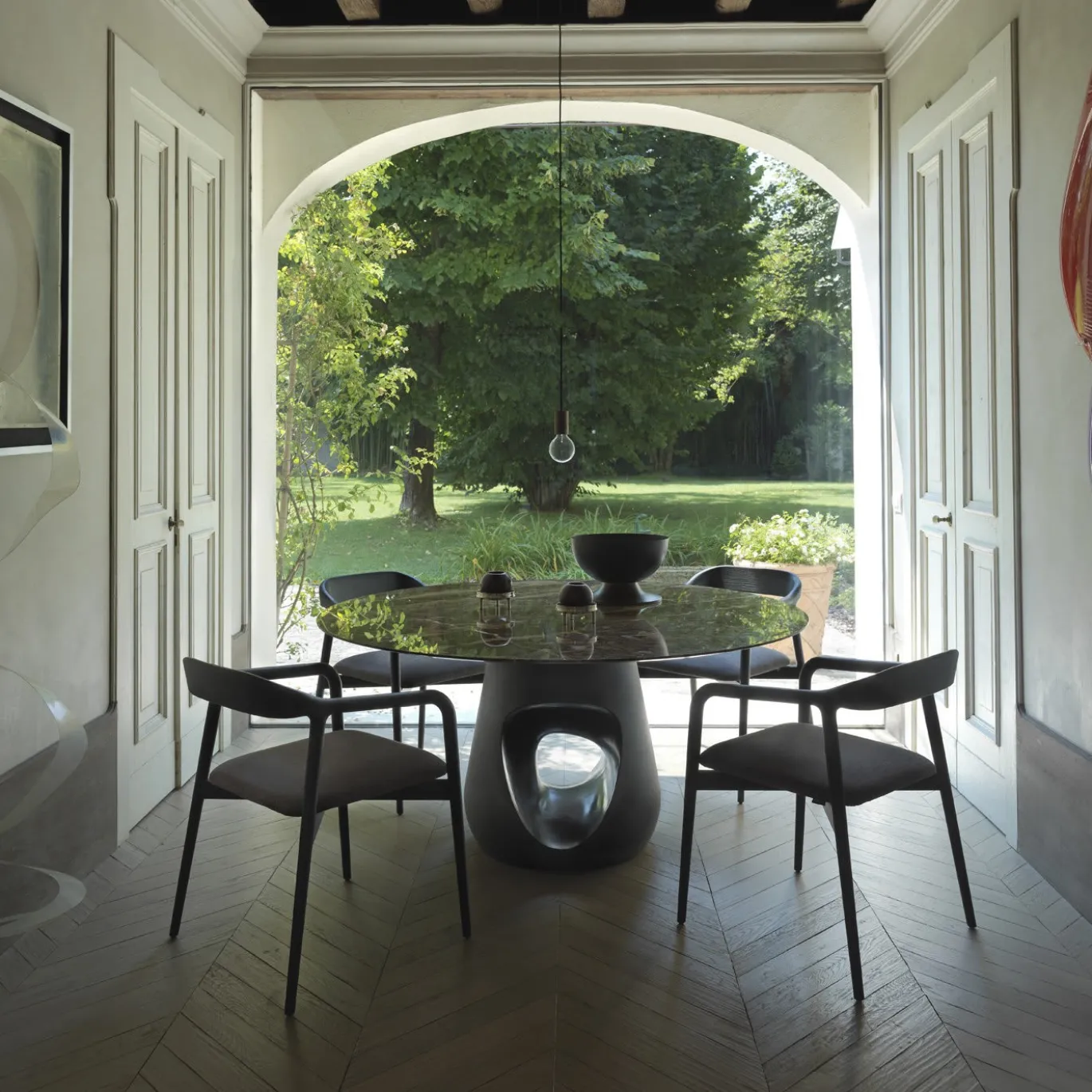 Sedia Velasca in legno di frassino beige di Studio Balutto