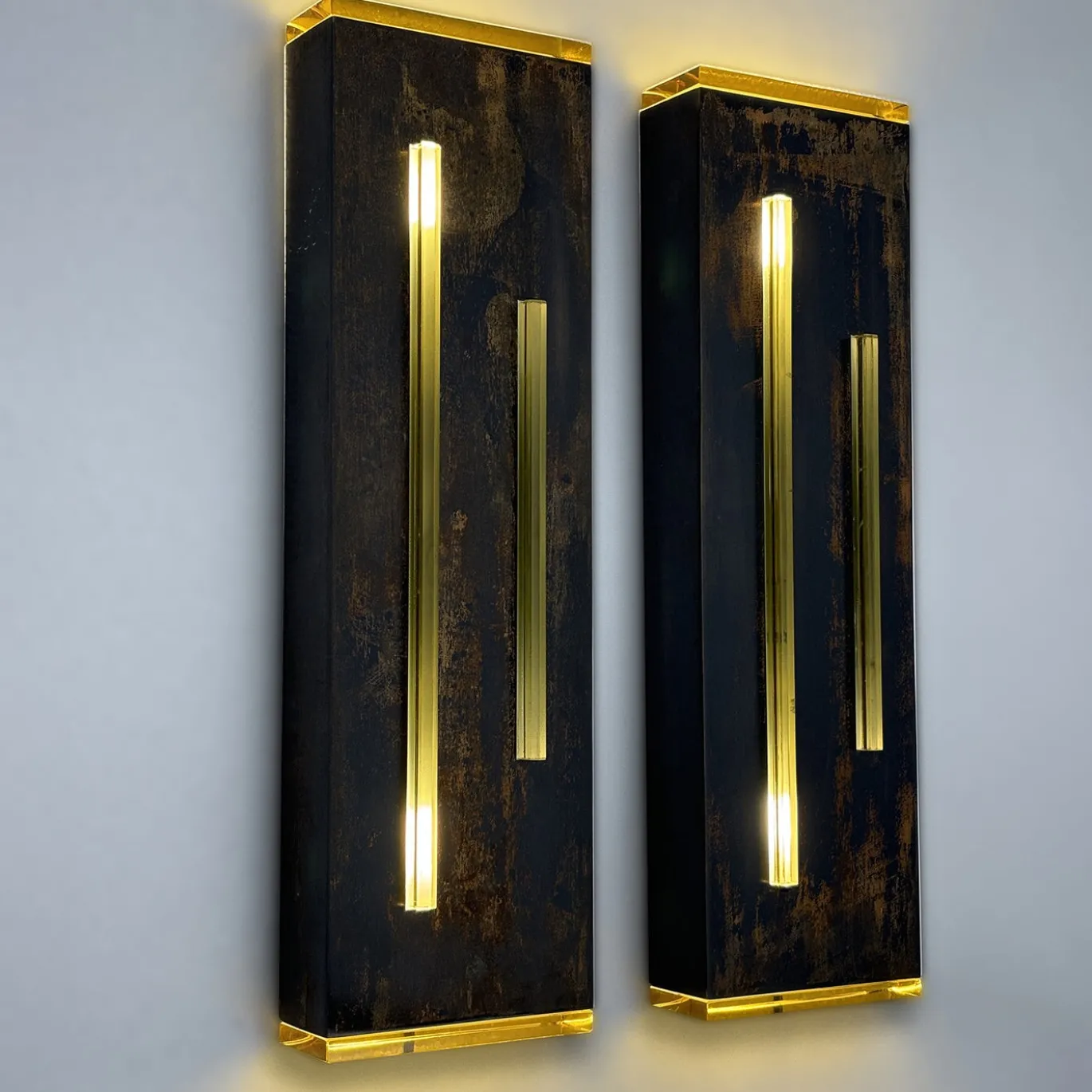 Set di 2 Appliques da Parete Lama di Luce in Bronzo