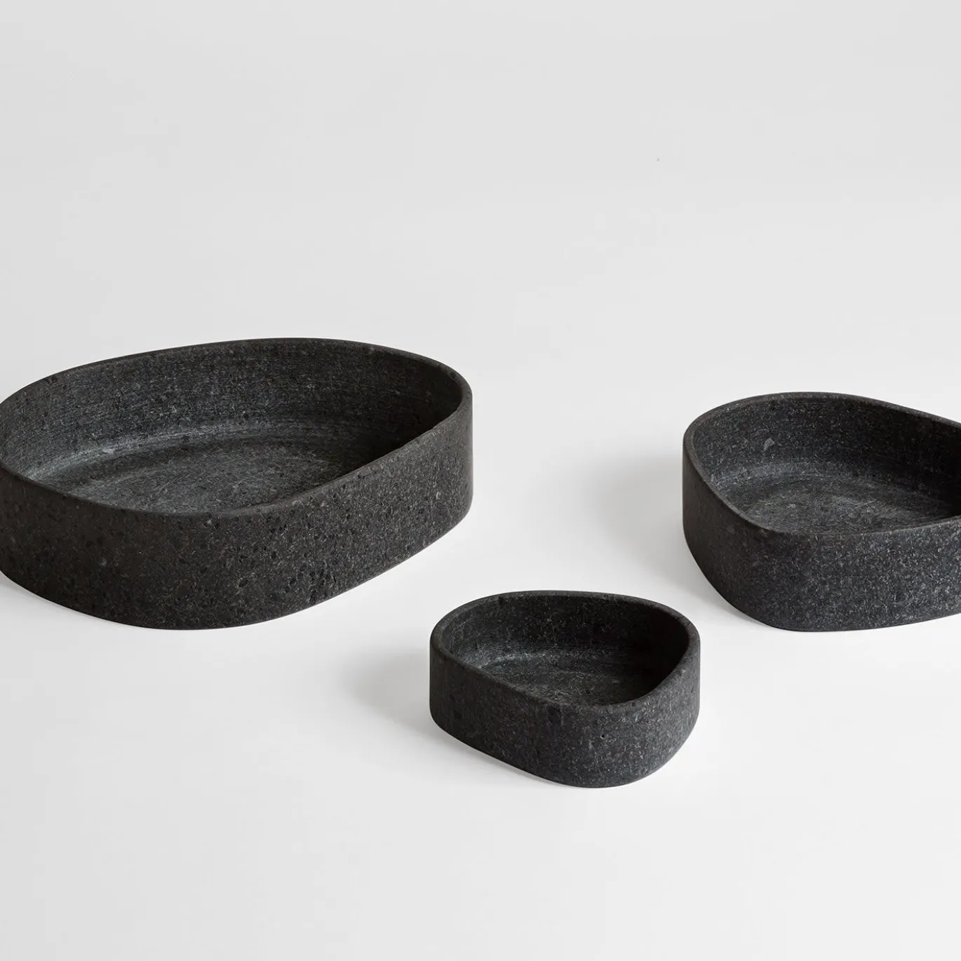 Set di 3 ciotole Egadi Black di Fabio Fazio