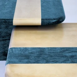 Set di 2 tavoli da nido verde e sabbia