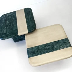 Set di 2 tavoli da nido verde e sabbia