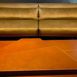 Set di tavolini a incastro Thelados con piano in pelle