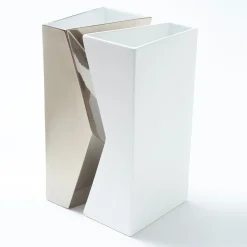 Set di 2 vasi in platino e bianco Verso di Antonio Saporito