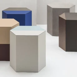 Sgabello Atlas con striscia centrale marrone