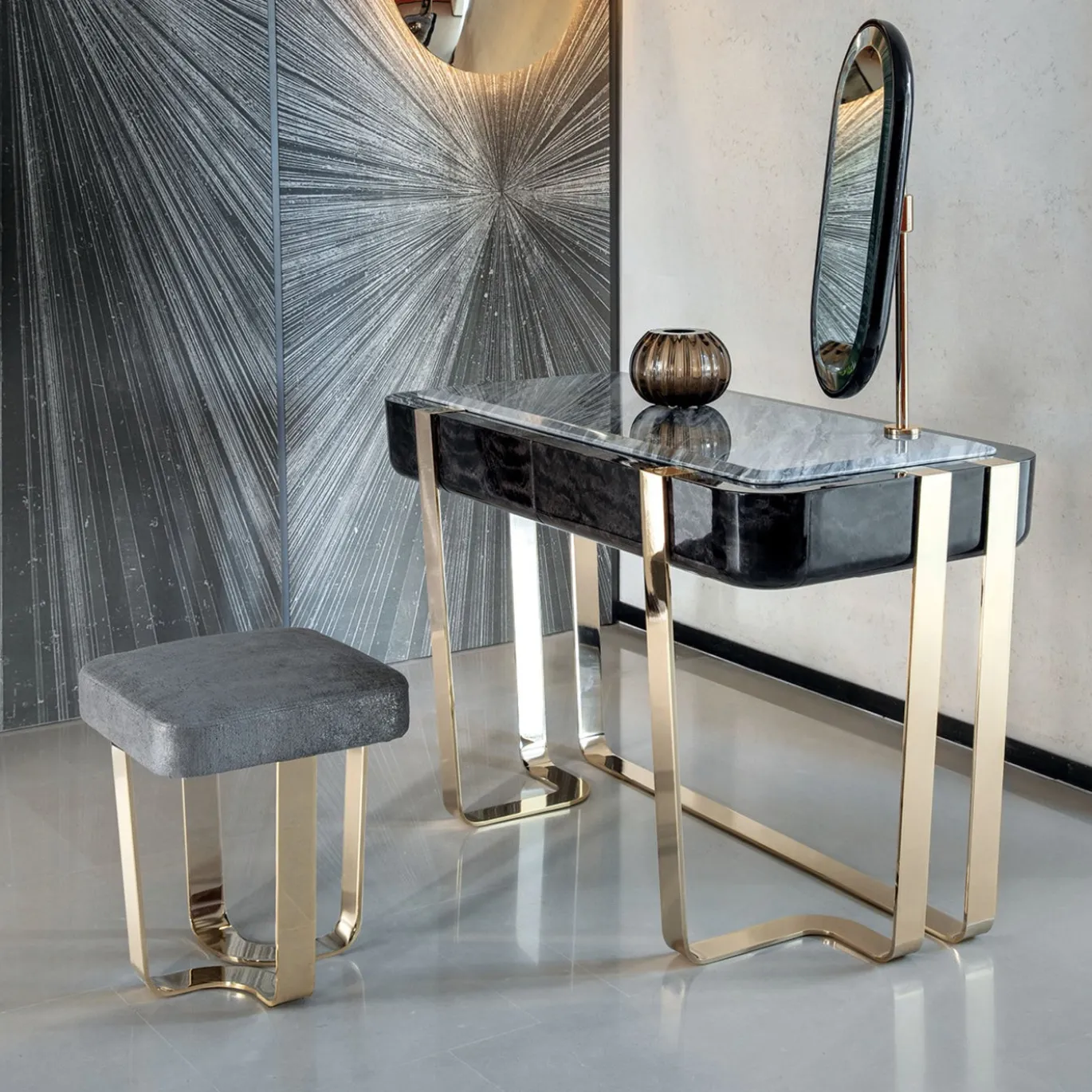 Sgabello Charisma Grigio di Castello Lagravinese Studio