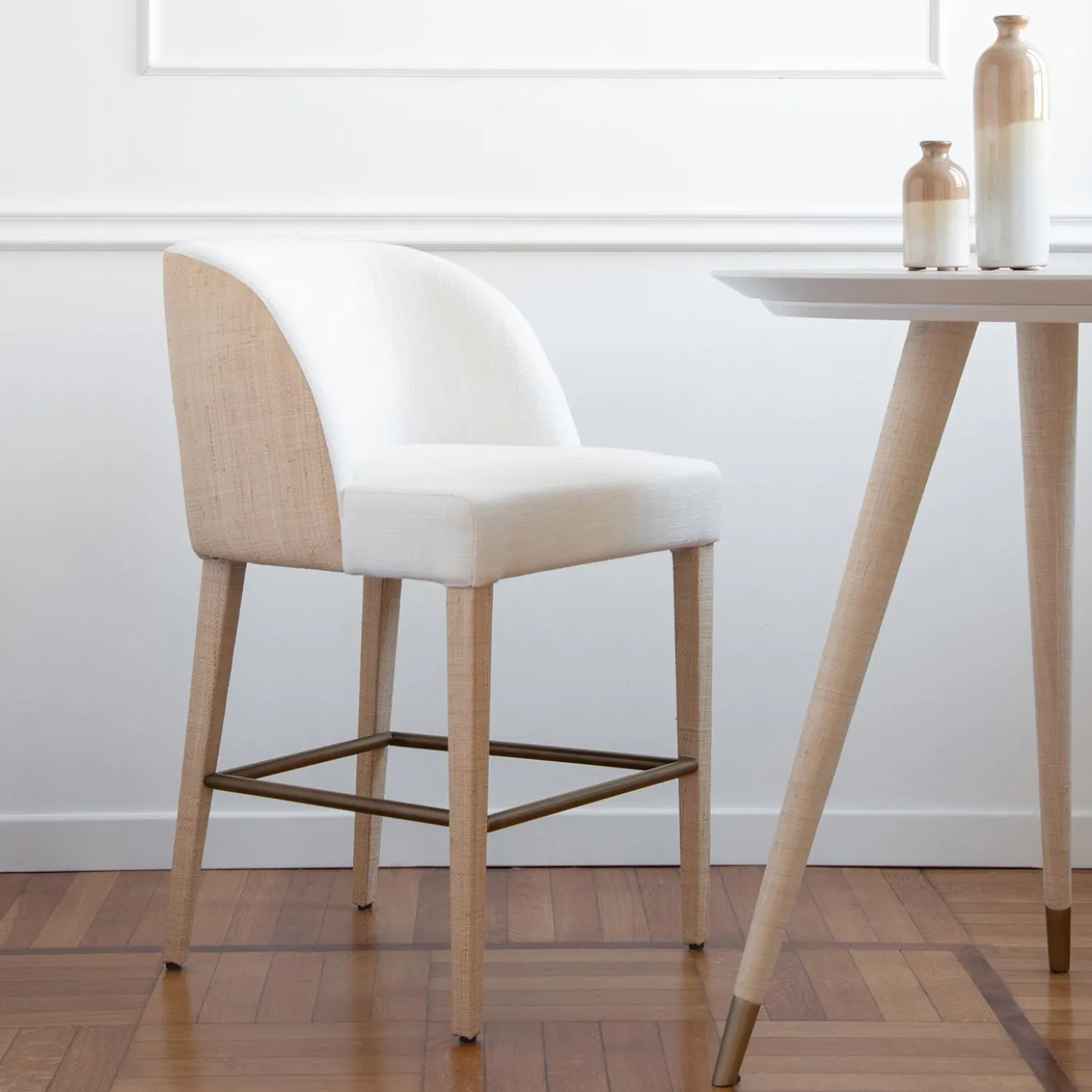 Sgabello Colette Raffia Bar Bianco della Collezione Riviera