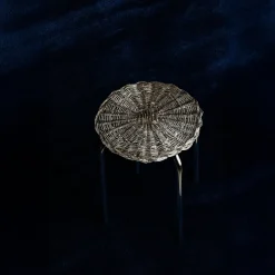 Sgabello in metallo intrecciato placcato argento