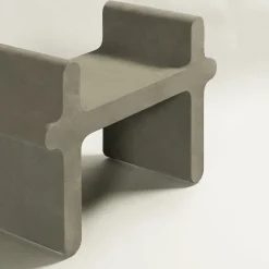 Sgabello in pelle verde ossico N. 1